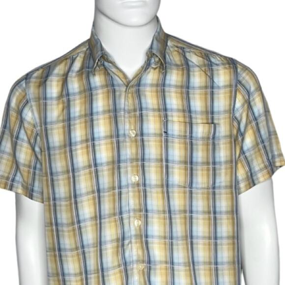 Tommy Bahama Plaid Short Sleeve Button Down Size Medium - Picture 2 of 7